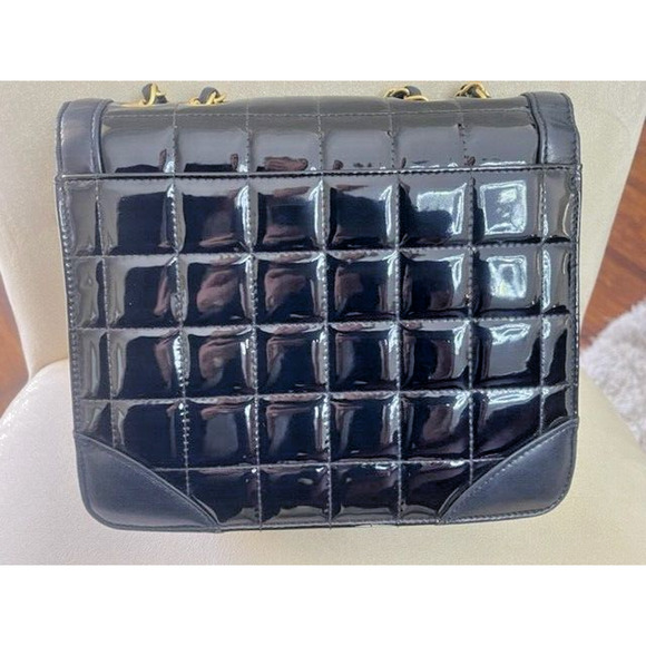 CHANEL CC Lambskin Black Gold Patent Leather Chocolate Bar Flap Bag Chain - Picture 9 of 16